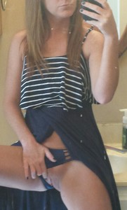 Jolie coquine veut trouver des mecs discrets à se mettre dans le cul à Nancy