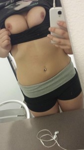 Chaude infdèle dispo pour un homme branché sexe sur Meurthe-et-Moselle