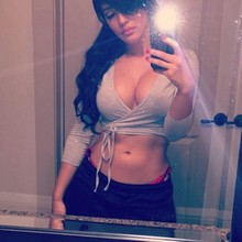 Mes gros seins de jeune coquine donné pour rencontre sexe