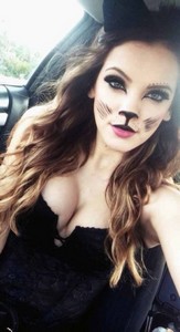 Coquine avaleuse disponible pour une soirée sexe à Nancy